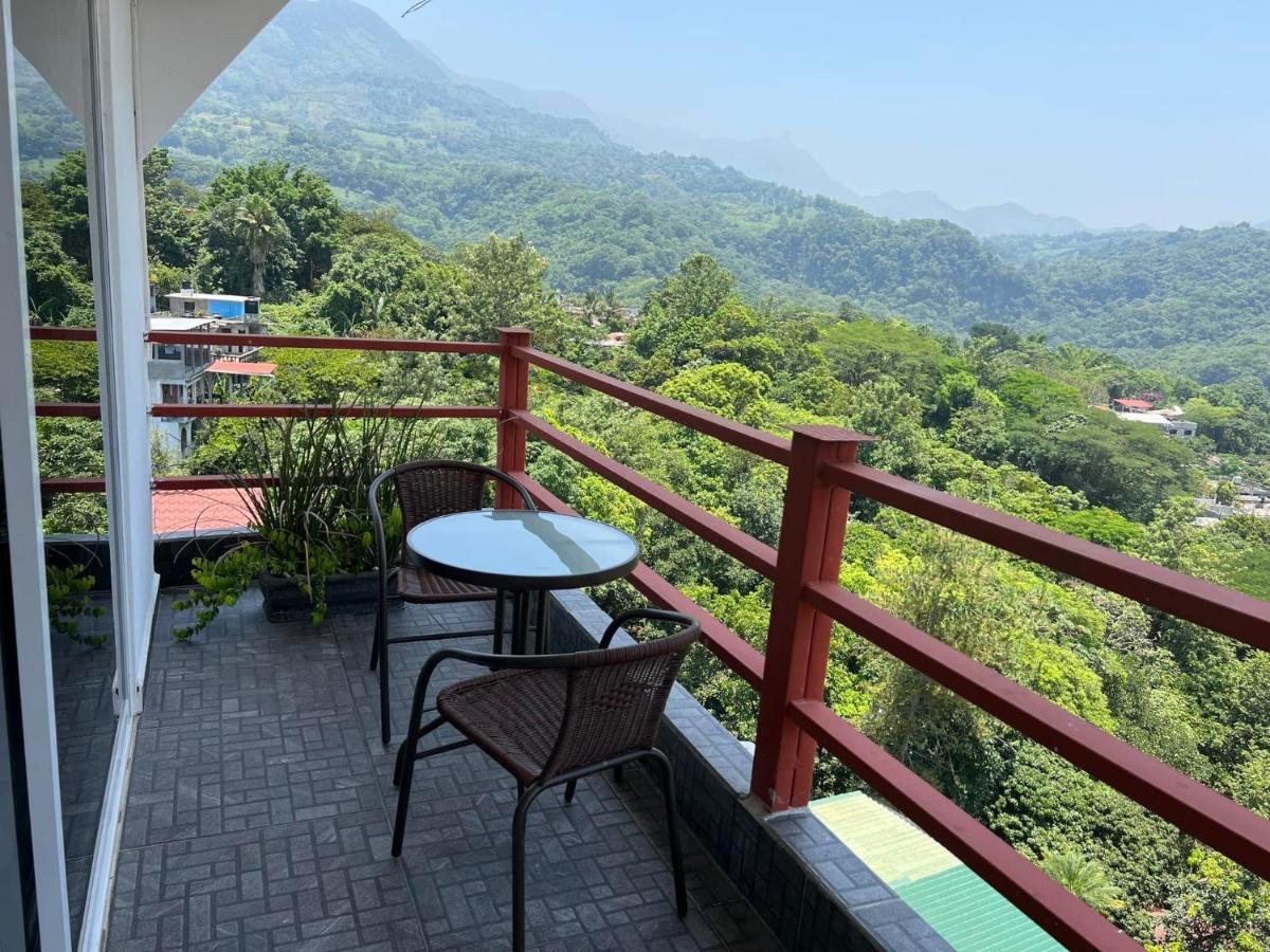 K&M Hotel Xilitla Exteriör bild
